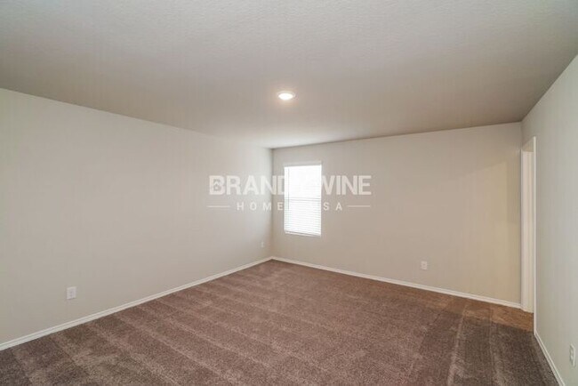 Building Photo - 3 BEDROOM - DURBIN