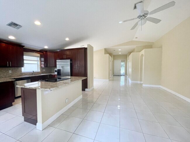 Building Photo - 2425 Pigeon Cay