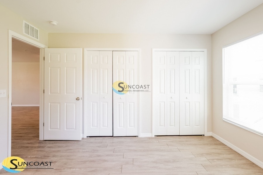 Building Photo - 9223 N Mendoza Way