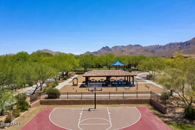 Building Photo - 9995 E Ridgerunner Pl