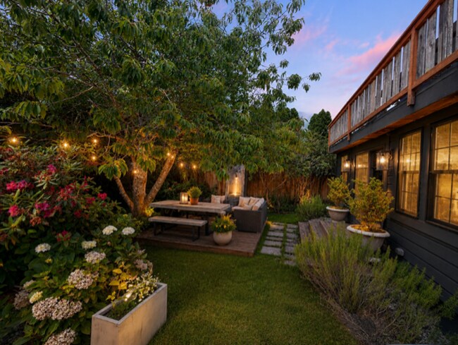 Building Photo - Stunning Designer Coastal Retreat | Fully Renovated Luxury Home in Ocean Park