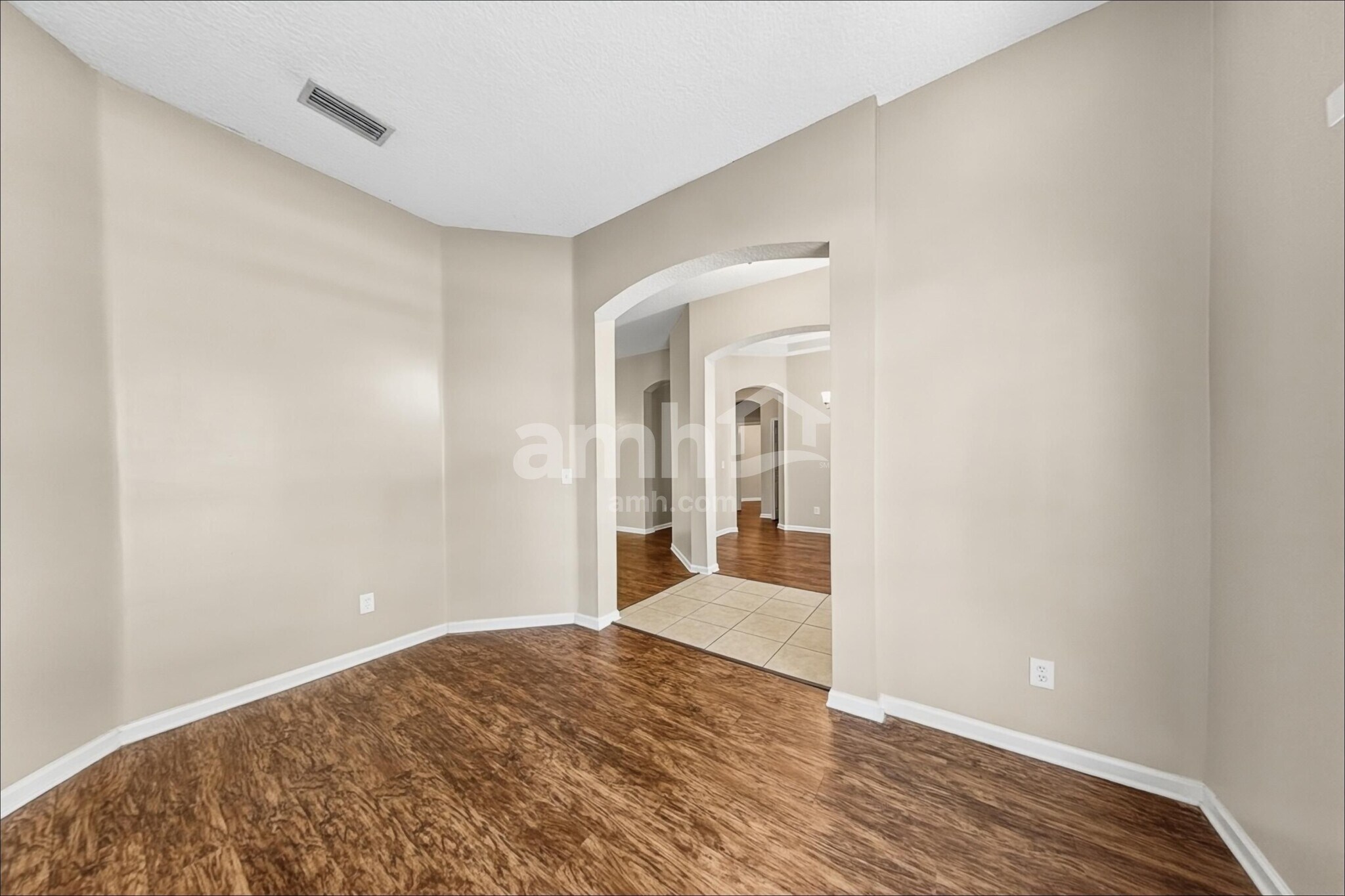Building Photo - 14003 Golden Eagle Dr