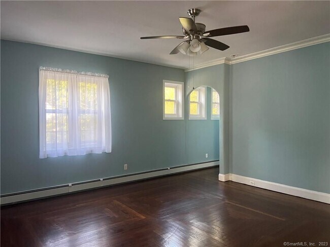 Building Photo - 214 Goffe Terrace