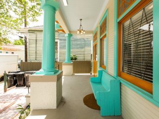 Building Photo - Gem in the Bywater 4 - Studio