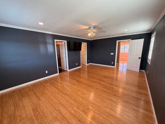 Building Photo - Unbelievable 4 Bed, 4 Bath House For Rent In Buena Park-Must See To Appreciate!