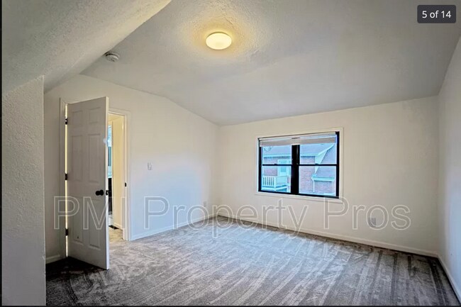 Building Photo - 3027 N 2nd St