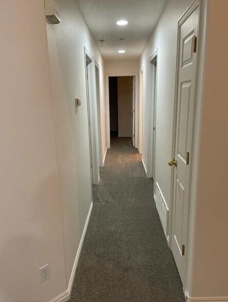 Building Photo - 14021 Sonora Way