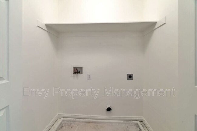 Building Photo - 164 N 600 W