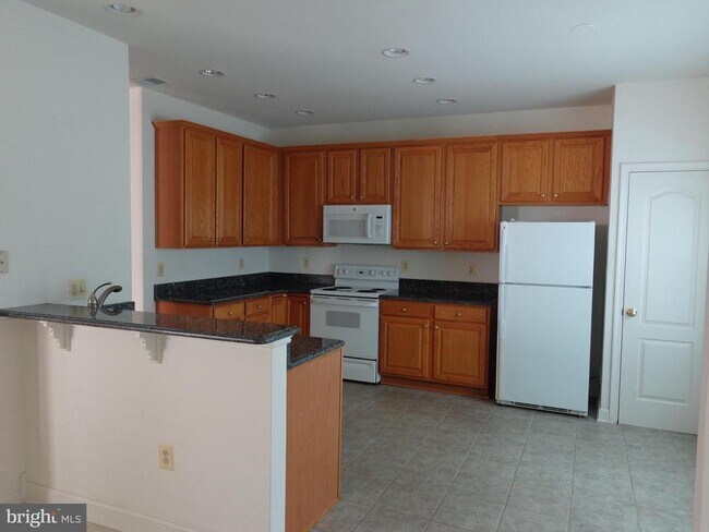 Building Photo - 14574 Crown Hollow Ct