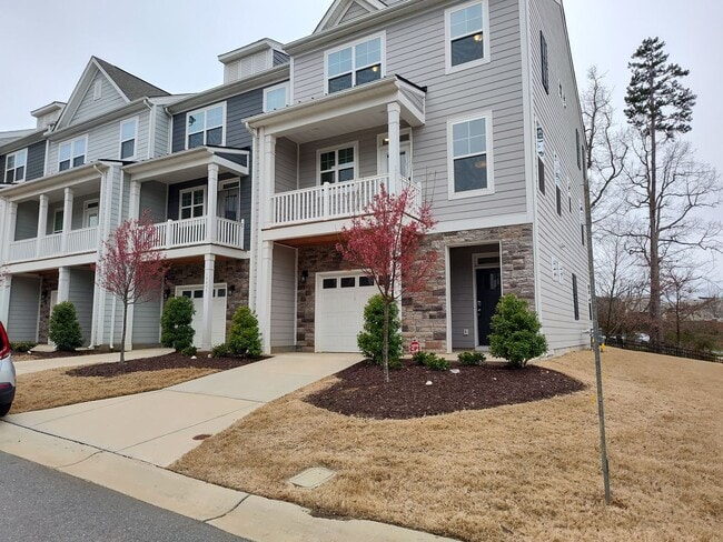 Primary Photo - Beautiful 3 story Townhome located in the ...