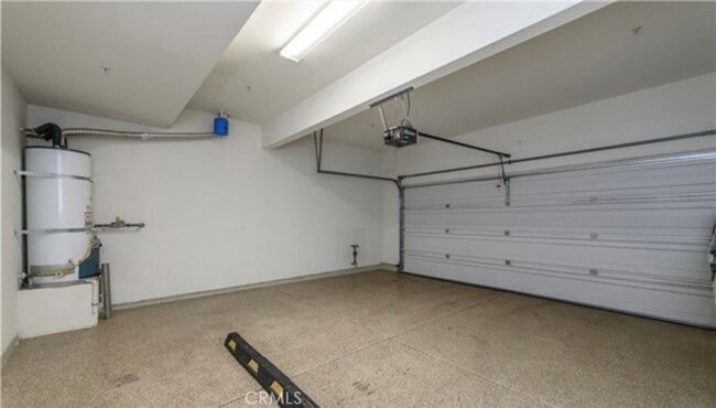 Building Photo - 31 Quartet-