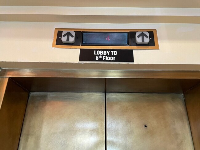 Building Photo - 2280 SW 32nd Ave