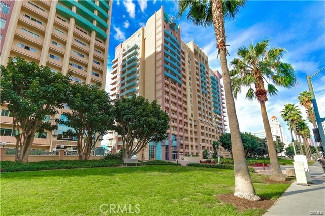 Building Photo - 388 E Ocean Blvd