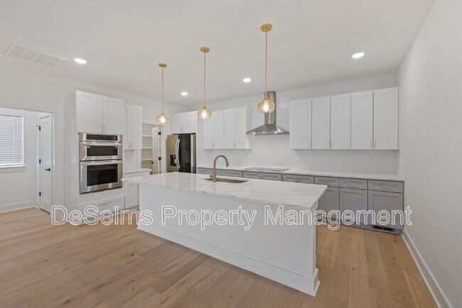 Building Photo - 337 Sophia Rain Dr
