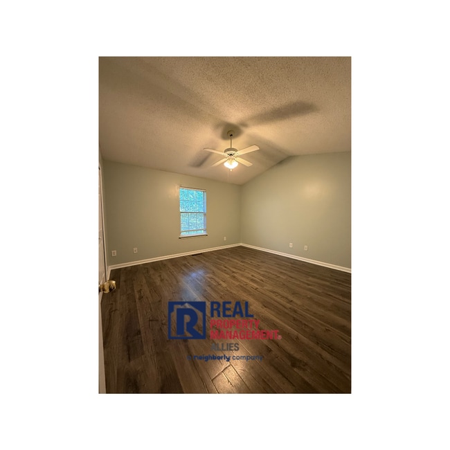 Building Photo - Great Location in Adairsville