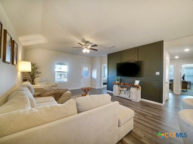 Building Photo - 3884 Lorenzen Ct