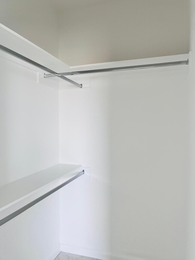 Building Photo - "Chic 2-Bed, 2-Bath Alton Apartment with Elegant Granite Touches!"
