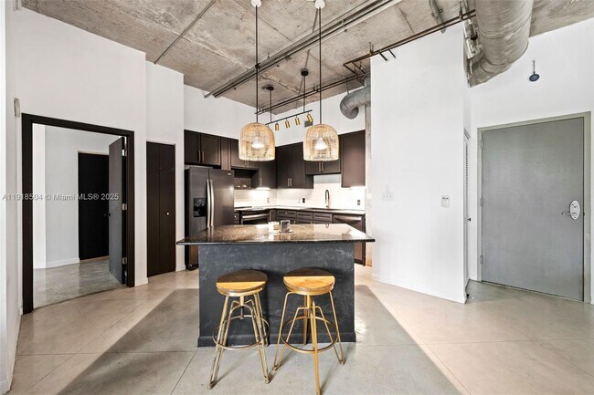 Building Photo - 2001 Biscayne Blvd