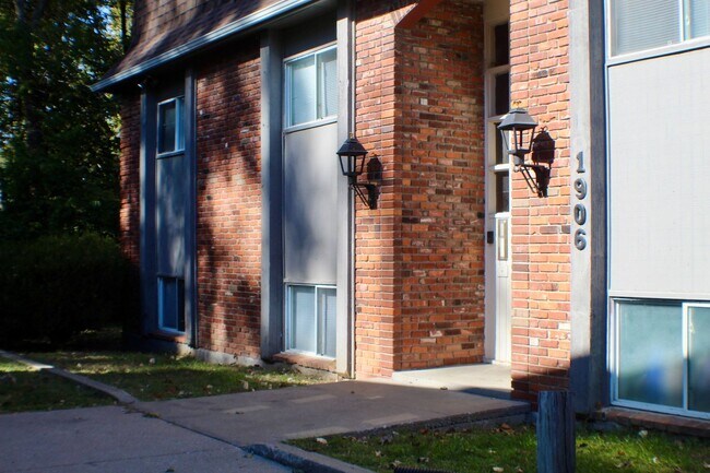 Building Photo - Spacious, Secure Living Normandy Apartments