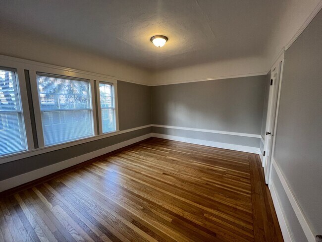 Building Photo - 3901-3907 Cesar Chavez