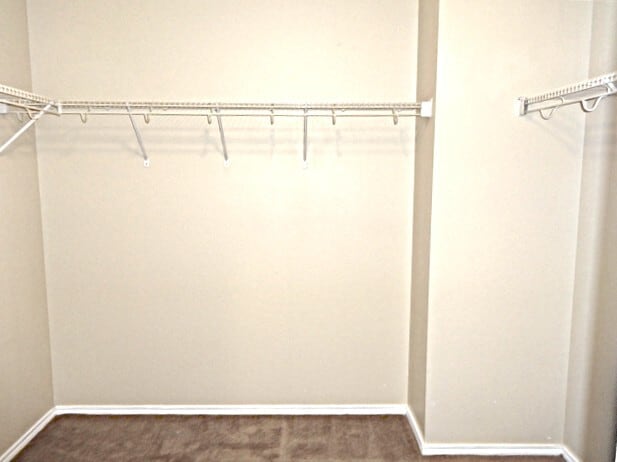 Building Photo - 922 Magnolia Hl