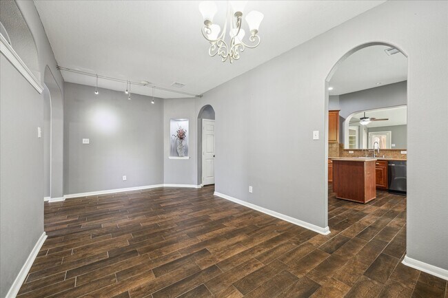 Building Photo - 20910 Sandy Briar Ct