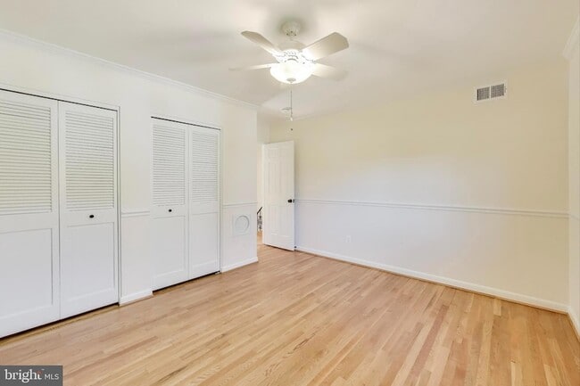 Building Photo - 4001 N Ridgeview Rd