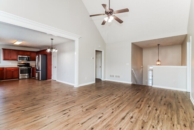 Building Photo - 106 Providence Way