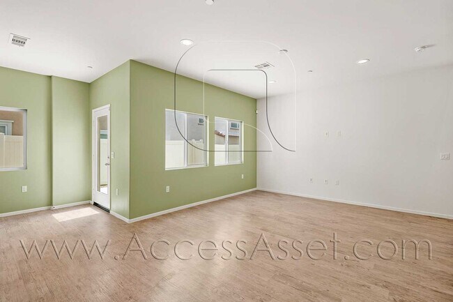 Building Photo - 41278 Winterberry St