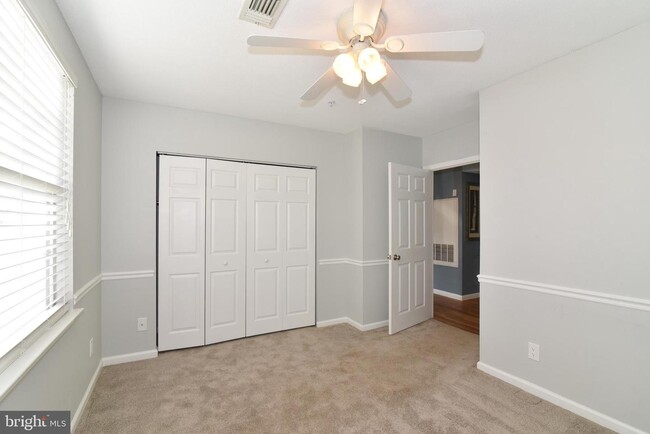 Building Photo - 20301 Beechwood Terrace