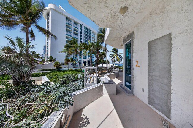 Building Photo - 1440 S Ocean Blvd