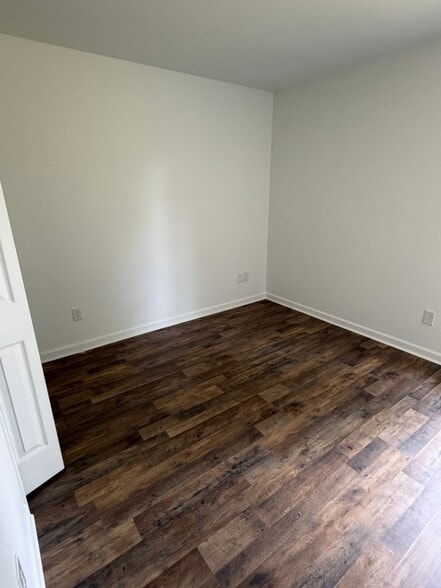 Building Photo - 326 Cedar St