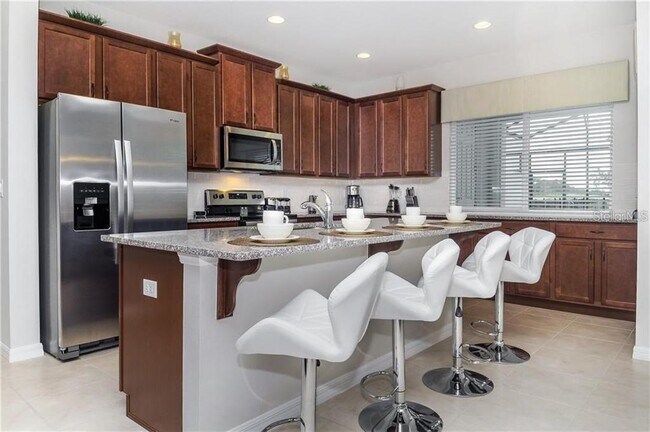 Building Photo - 1529 Carey Palm Cir