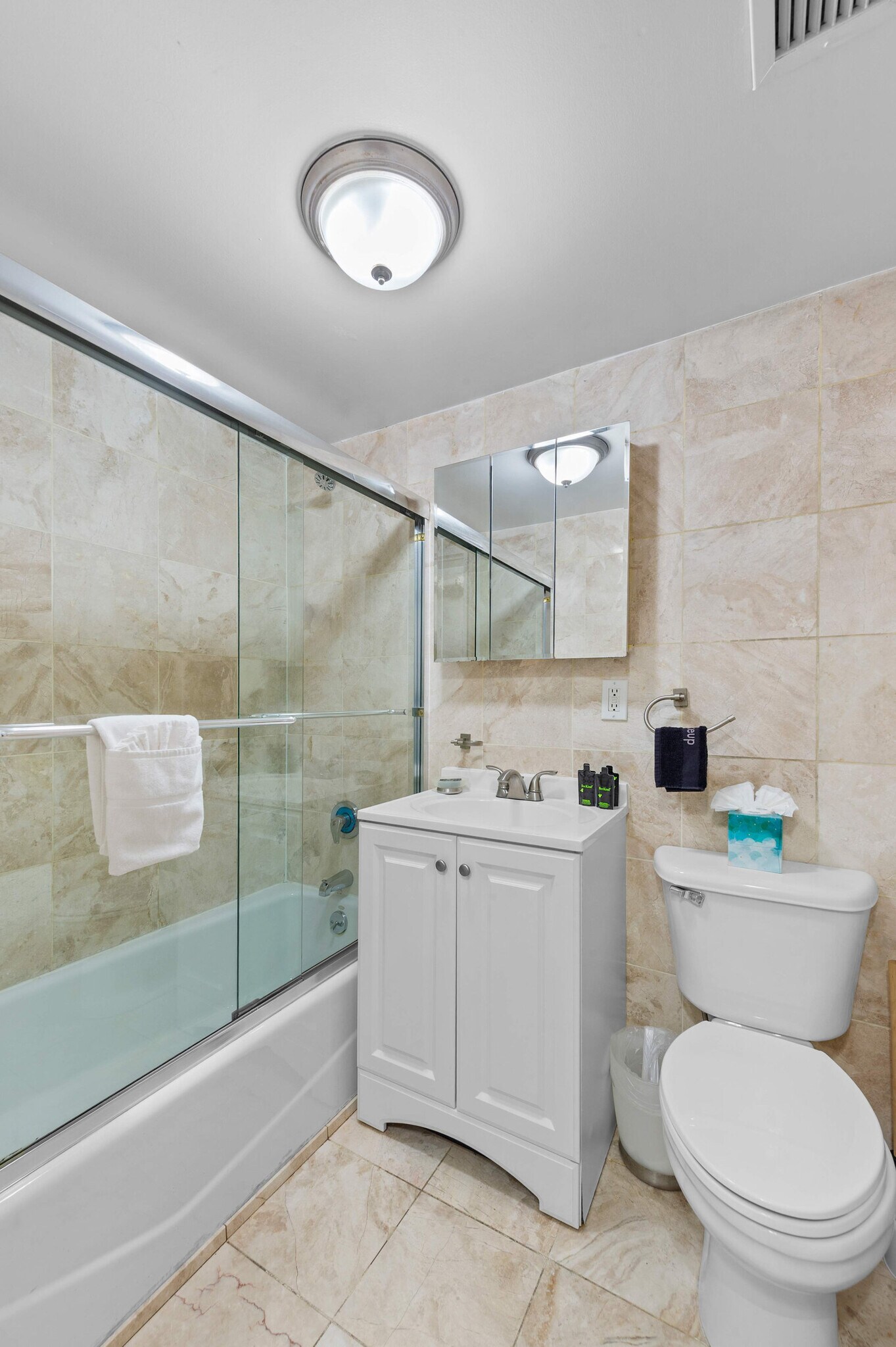 Building Photo - 140 W 19th St