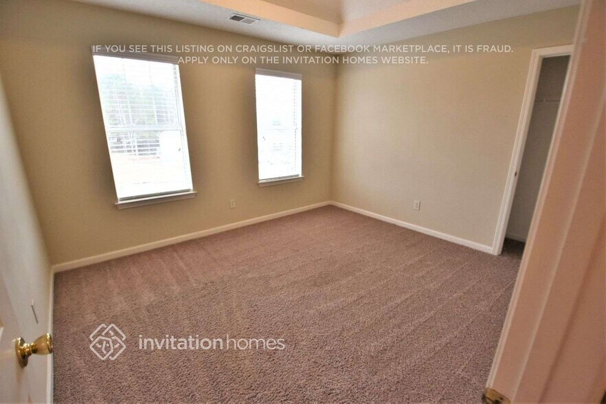 Building Photo - 597 Lakewater View Dr