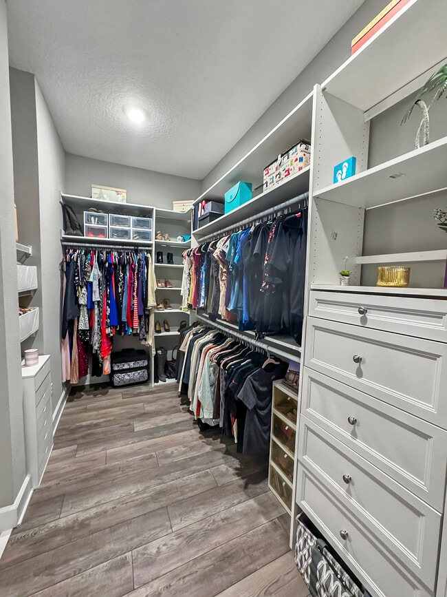 Building Photo - 179 Sparrow Crk Dr