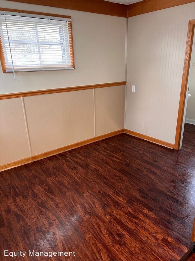 Building Photo - 2 br, 1 bath House - 1112 Washington