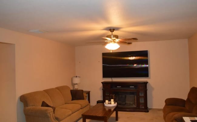 Building Photo - 14401 N 52nd Ln