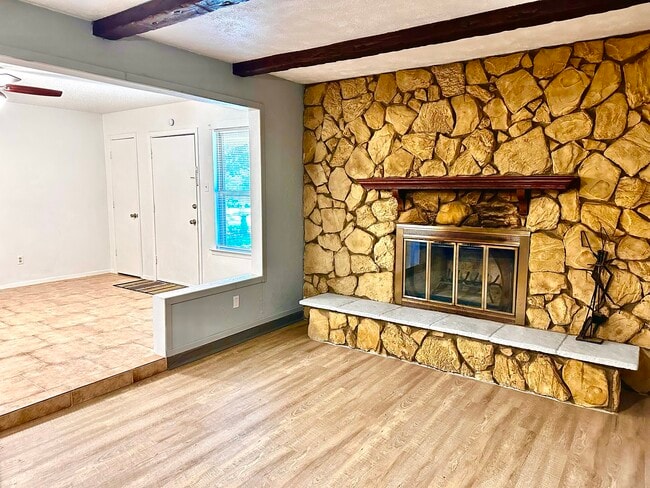 Building Photo - 1528 Angel Fire Dr