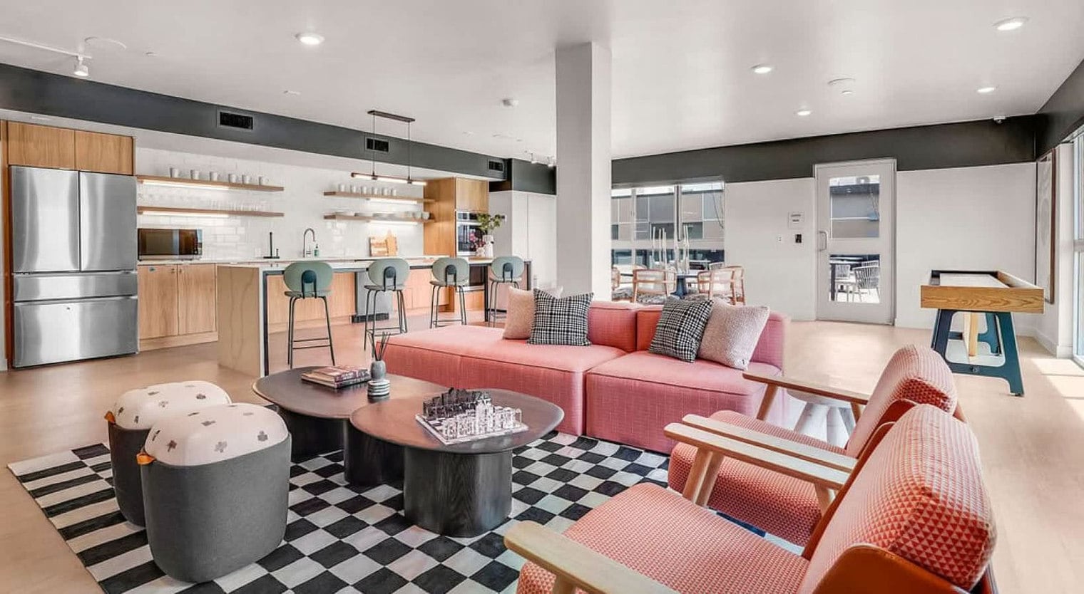 Building Photo - 360 W 200 S