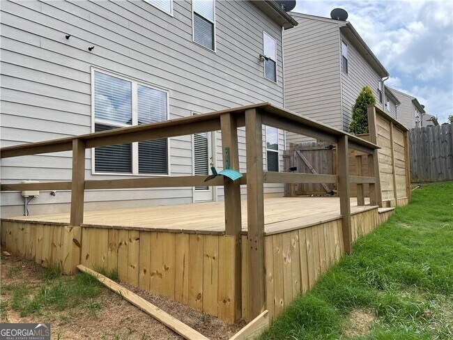 Building Photo - 369 Hardy Water Dr SE