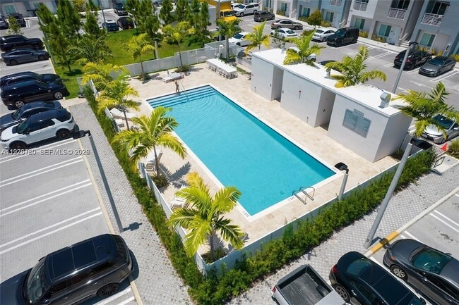 Building Photo - 2561 NE 193rd St