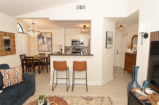 Building Photo - 8714 Mallard Reserve Dr