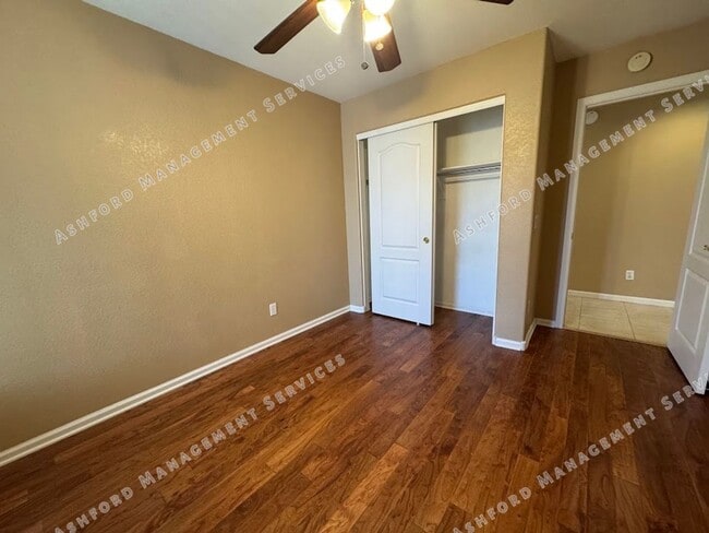 Building Photo - Beautiful Single-Story 3BR Home with Private Pool in North Phoenix