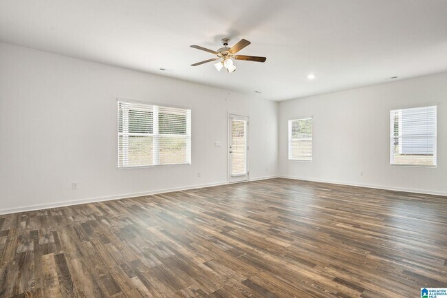 Building Photo - 2052 Gadwall Dr