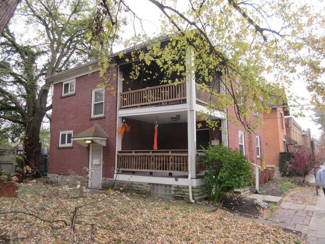 Building Photo - 1356 Dennison Ave