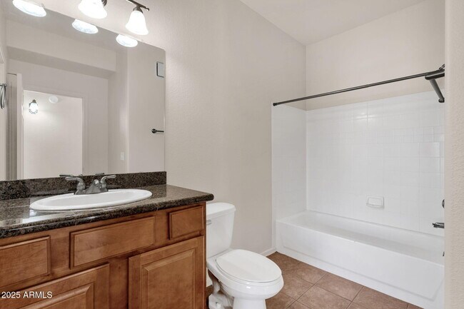 Building Photo - 5335 E Shea Blvd