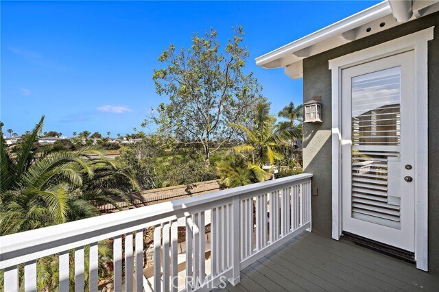 Building Photo - 6981 Shoreline Dr