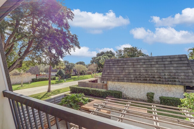 Building Photo - 803 8th Terrace