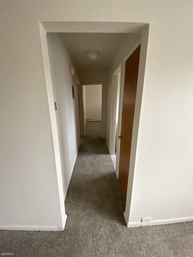 Building Photo - 17161 Denver St